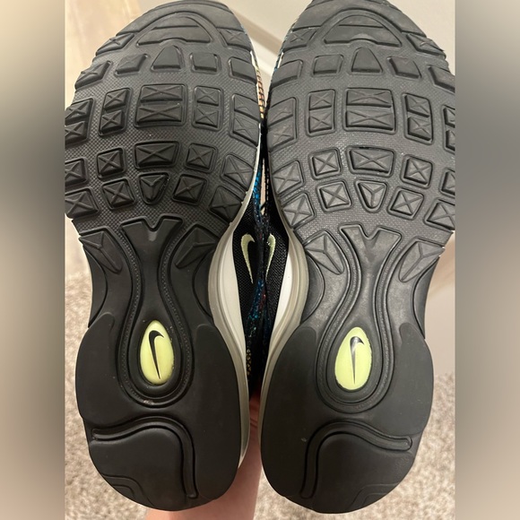 Nike Air Max 97 Python Sneaker - Picture 4 of 8